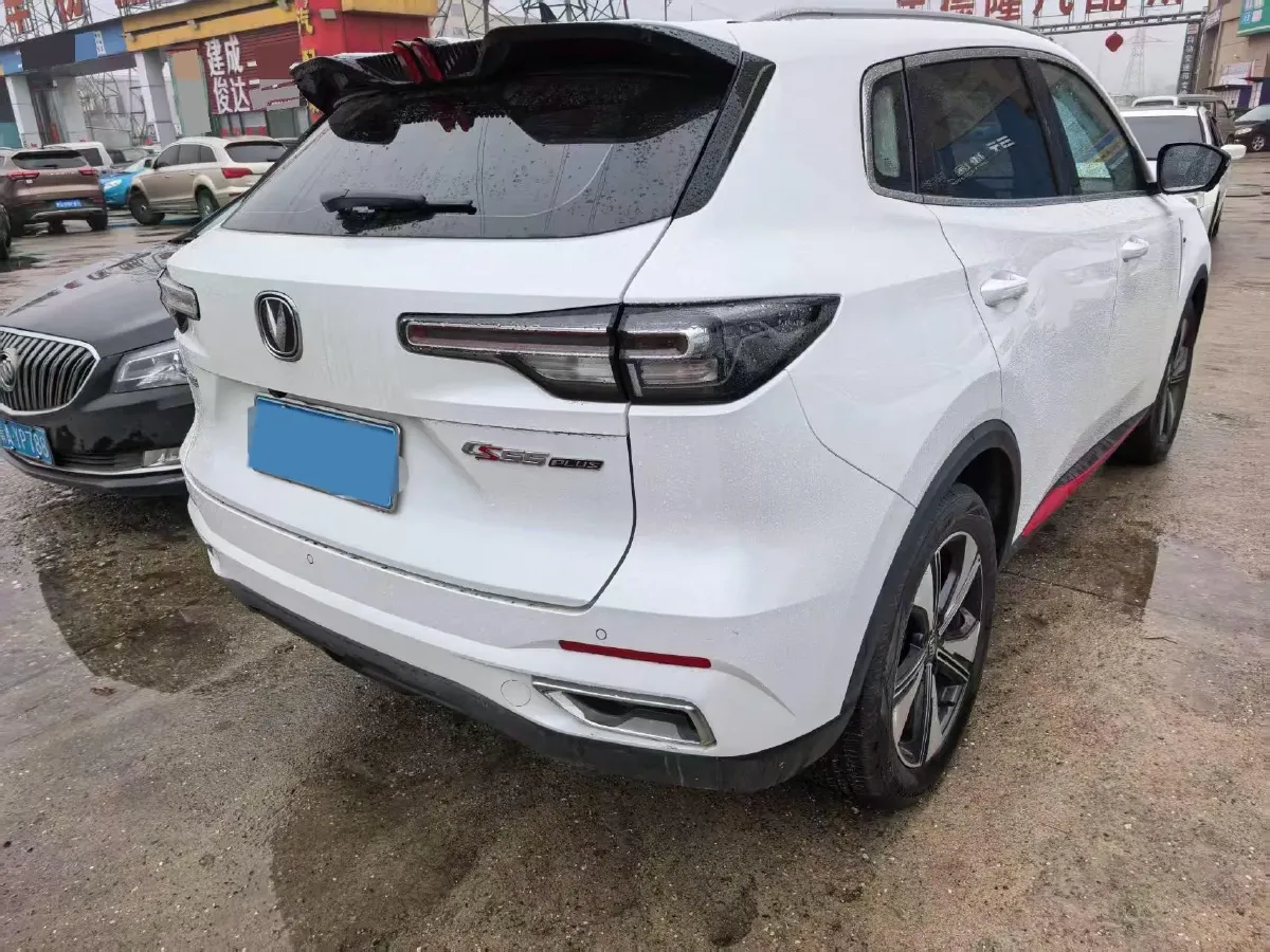 2022 ChangAn UNI-V 1.5T 188HP L4 7DCT,autocango,china used car exporter,china ev exporter,chinese used car exporter,chinese used ev exporter