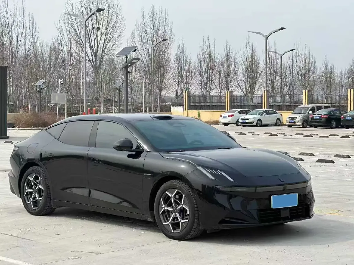 2025 LYNK&CO 10 EM-P 1.5T 163HP L4 3DHT PHEV,autocango,china used car exporter,china ev exporter,chinese used car exporter,chinese used ev exporter