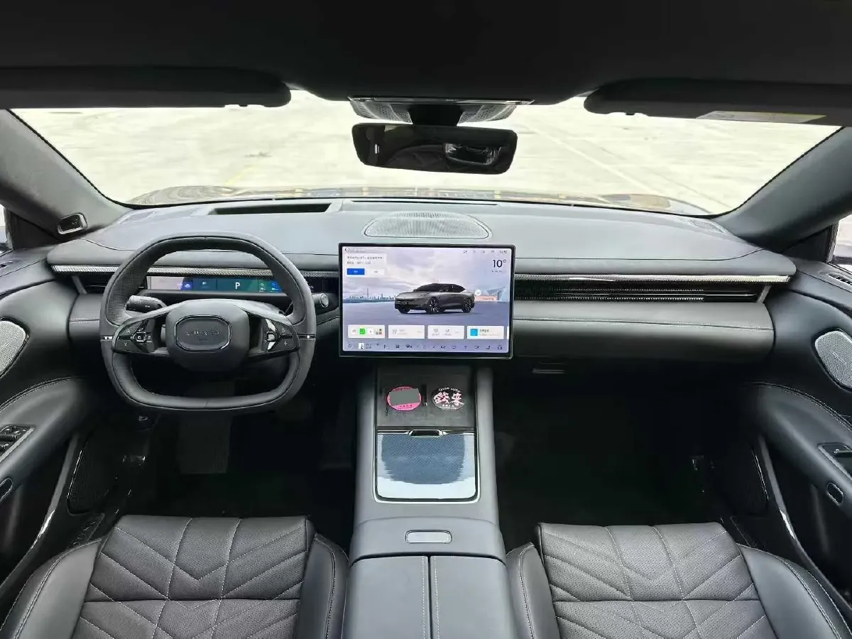 2025 LYNK&CO 10 EM-P 1.5T 163HP L4 3DHT PHEV,autocango,china used car exporter,china ev exporter,chinese used car exporter,chinese used ev exporter