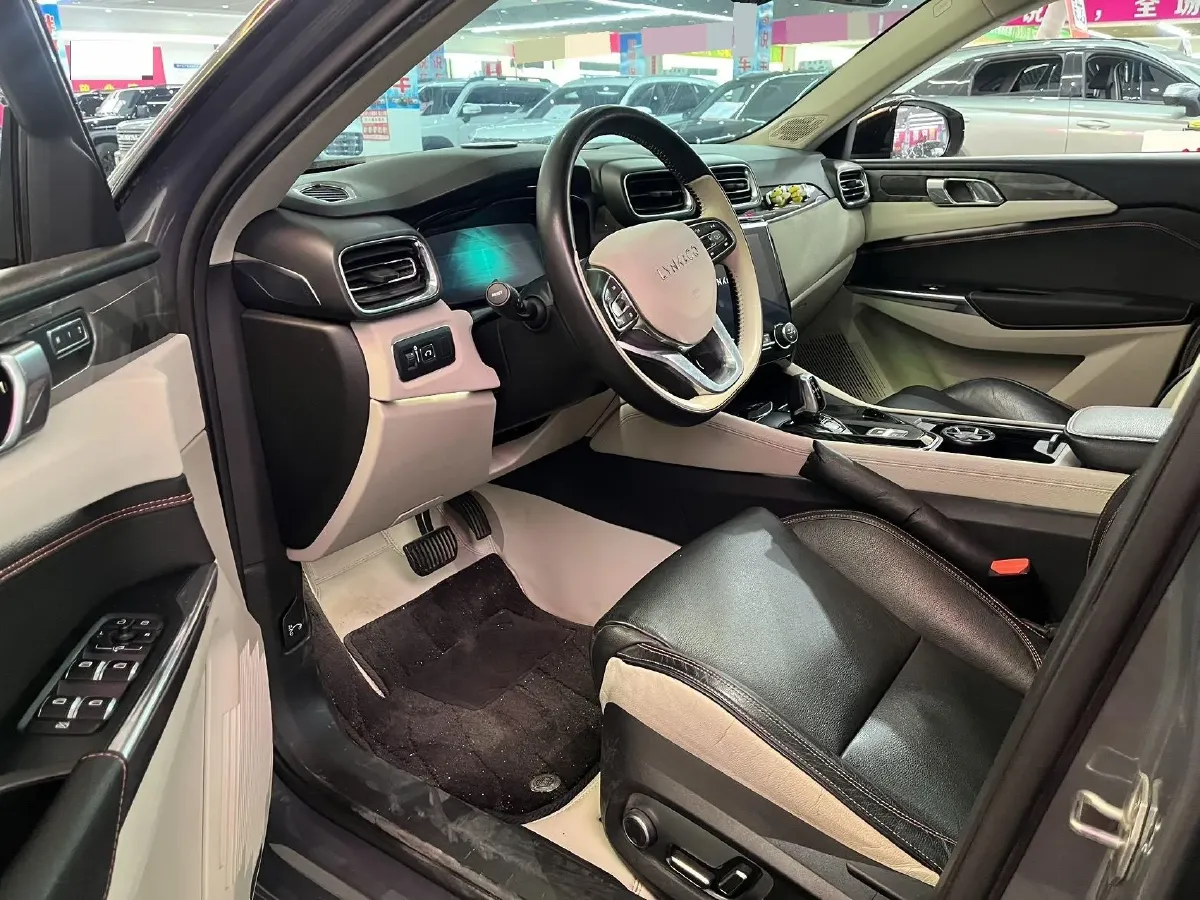 2018 Toyota C-HR 2.0L 171HP L4 CVT,autocango,china used car exporter,china ev exporter,chinese used car exporter,chinese used ev exporter