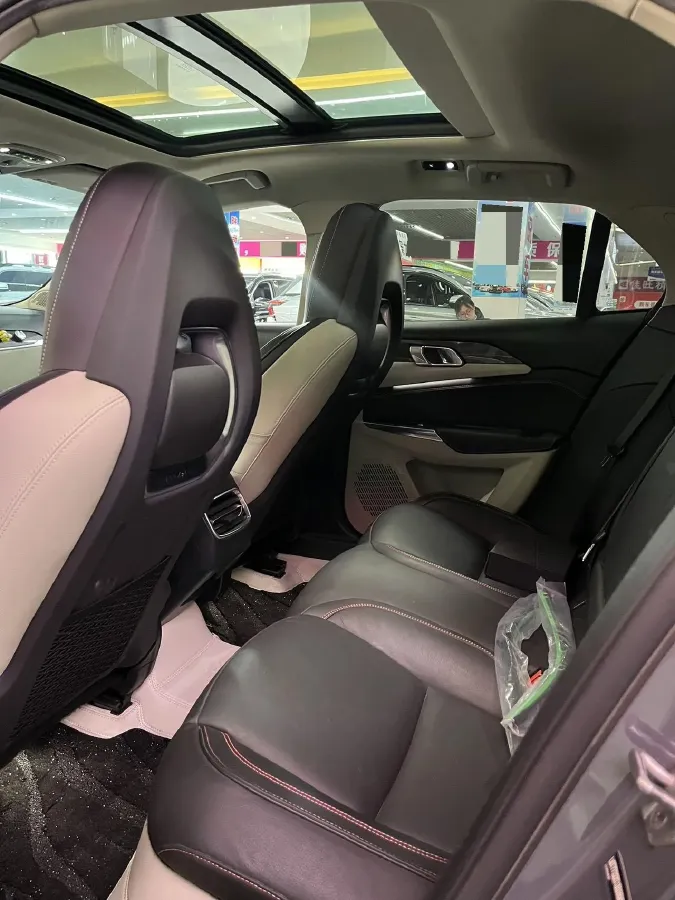 2018 Toyota C-HR 2.0L 171HP L4 CVT,autocango,china used car exporter,china ev exporter,chinese used car exporter,chinese used ev exporter