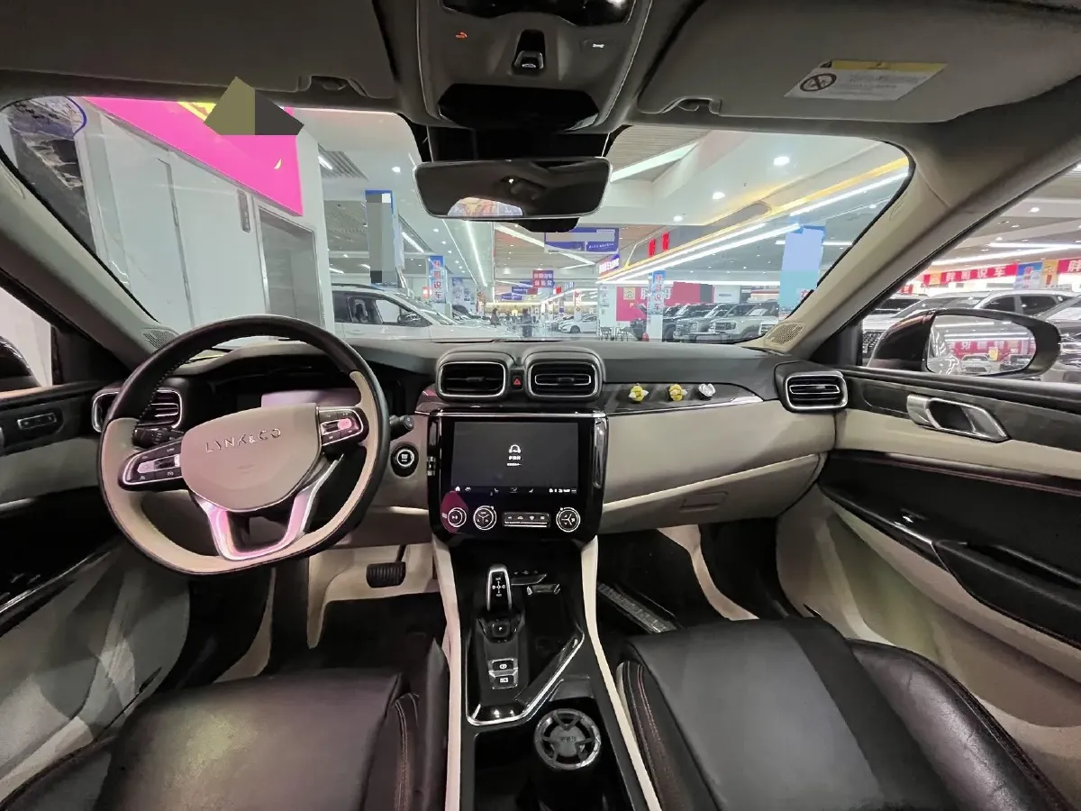 2018 Toyota C-HR 2.0L 171HP L4 CVT,autocango,china used car exporter,china ev exporter,chinese used car exporter,chinese used ev exporter