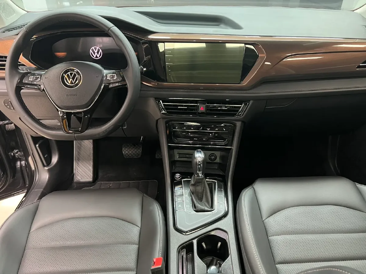 2022 Volkswagen Tharu 1.4T 150HP L4 7DCT,autocango,china used car exporter,china ev exporter,chinese used car exporter,chinese used ev exporter