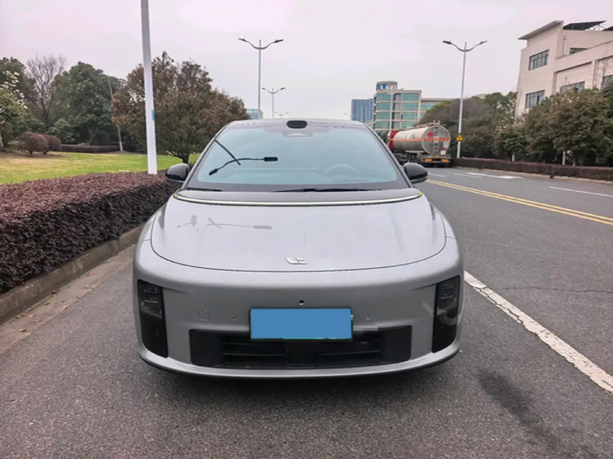 2025 Li i6 BEV,autocango,china used car exporter,china ev exporter,chinese used car exporter,chinese used ev exporter