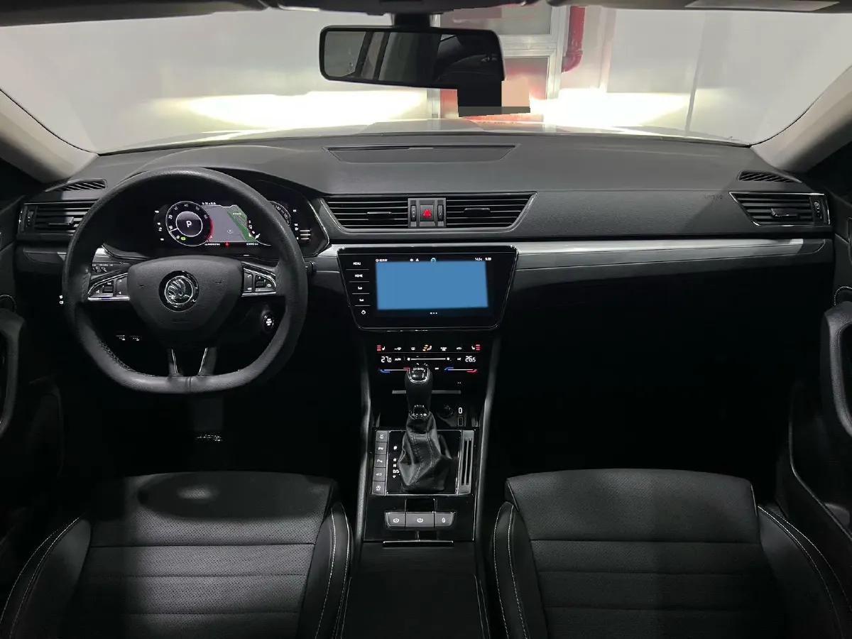 2023 Skoda Superb 1.4T 150HP L4 7DCT,autocango,china used car exporter,china ev exporter,chinese used car exporter,chinese used ev exporter