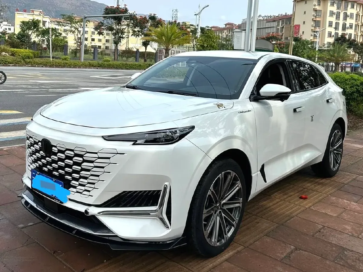 2021 ChangAn UNI-K 2.0T 233HP L4 8AT,autocango,china used car exporter,china ev exporter,chinese used car exporter,chinese used ev exporter