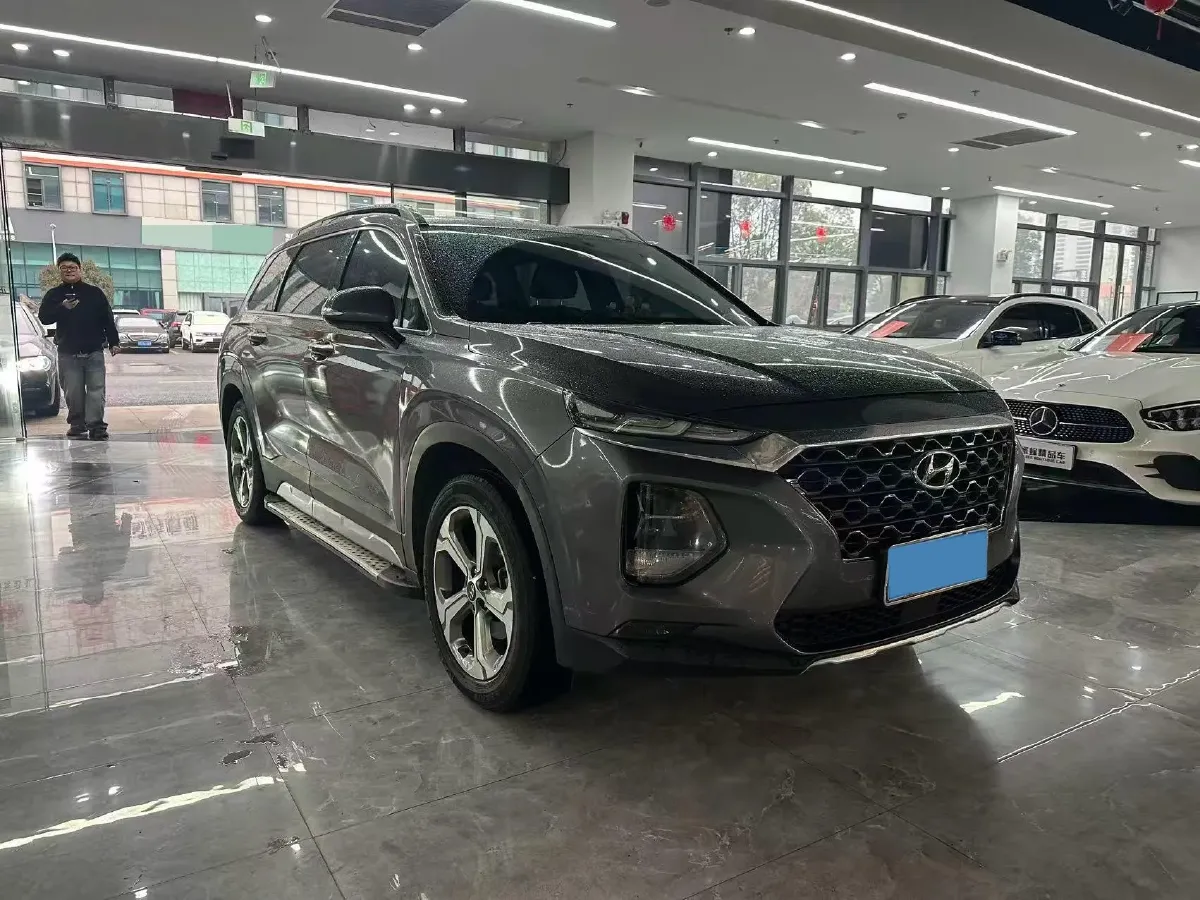 2019 Hyundai Santafe 2.0T 230HP L4 8AT,autocango,china used car exporter,china ev exporter,chinese used car exporter,chinese used ev exporter