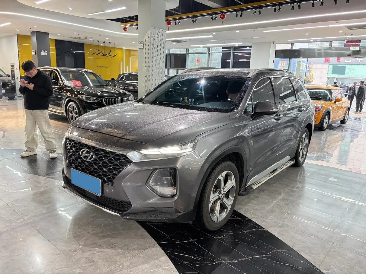 2019 Hyundai Santafe 2.0T 230HP L4 8AT,autocango,china used car exporter,china ev exporter,chinese used car exporter,chinese used ev exporter