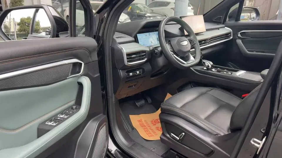 2023 Geely Okavango L 2.0T 218HP L4 7DCT,autocango,china used car exporter,china ev exporter,chinese used car exporter,chinese used ev exporter