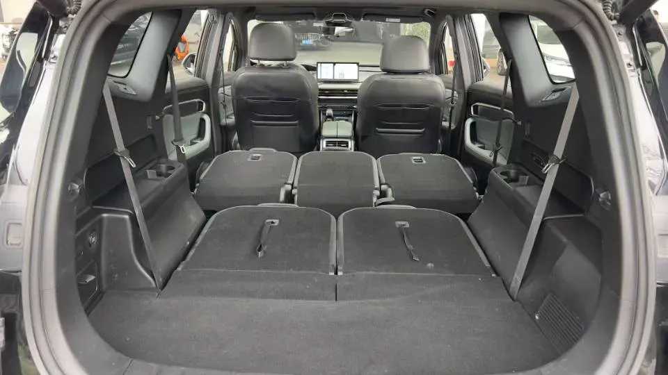 2023 Geely Okavango L 2.0T 218HP L4 7DCT,autocango,china used car exporter,china ev exporter,chinese used car exporter,chinese used ev exporter