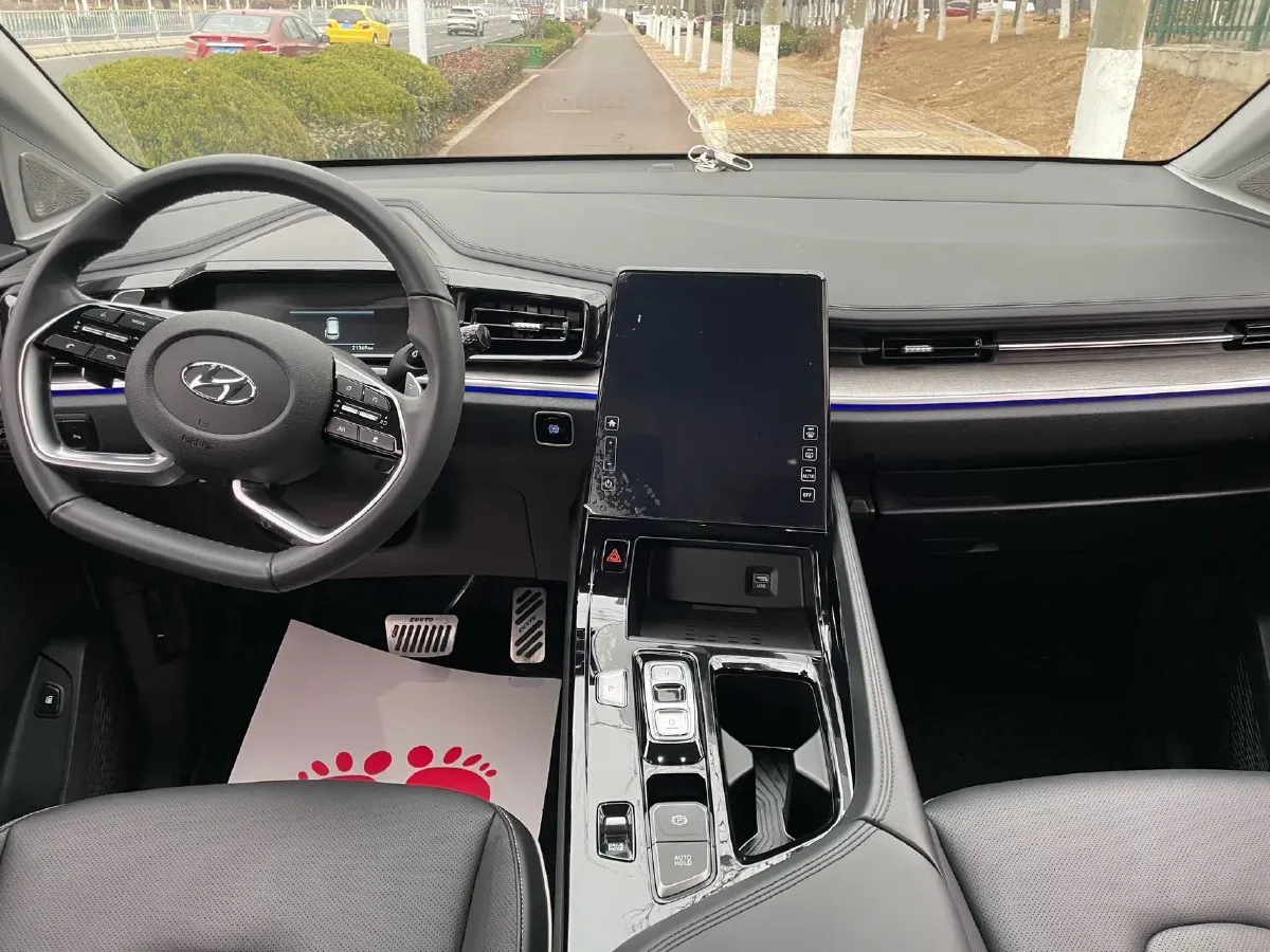 2021 Hyundai Custo 2.0T 236HP L4 8AT,autocango,china used car exporter,china ev exporter,chinese used car exporter,chinese used ev exporter