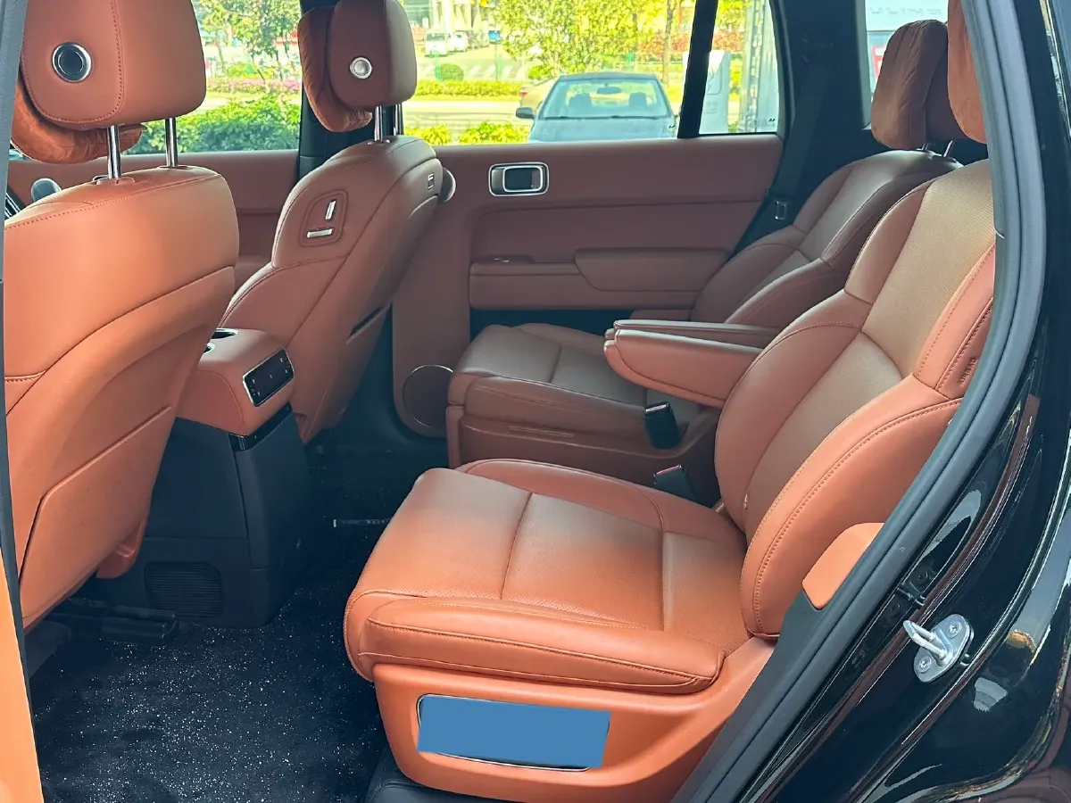 2024 Li L9 Range Extended 154HP REEV 52.3KWH,autocango,china used car exporter,china ev exporter,chinese used car exporter,chinese used ev exporter