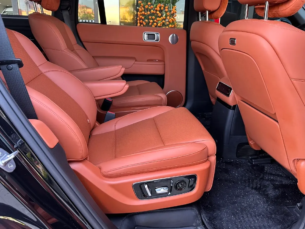 2024 Li L9 Range Extended 154HP REEV 52.3KWH,autocango,china used car exporter,china ev exporter,chinese used car exporter,chinese used ev exporter