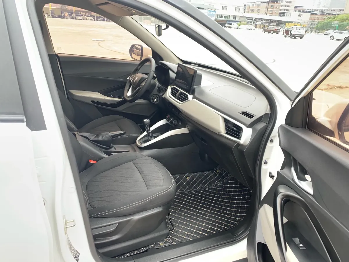 2019 BaoJun 510 1.5L 112HP L4 6MT,autocango,china used car exporter,china ev exporter,chinese used car exporter,chinese used ev exporter