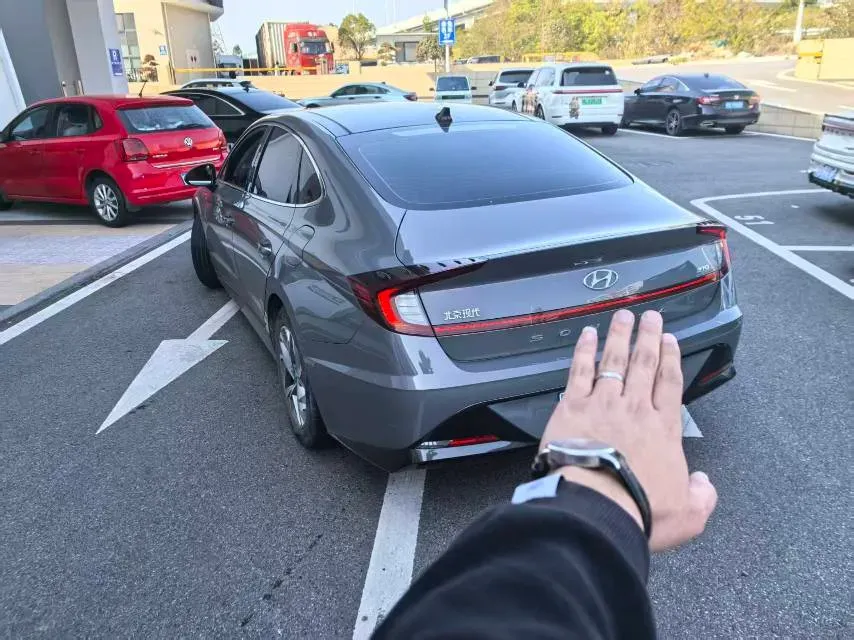 2020 Hyundai Sonata 1.5T 170HP L4 7DCT,autocango,china used car exporter,china ev exporter,chinese used car exporter,chinese used ev exporter