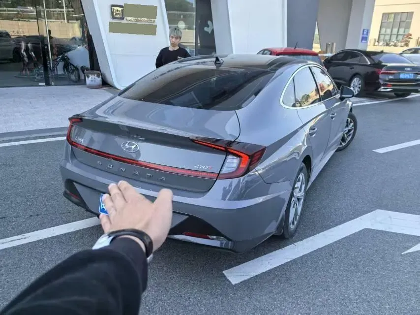 2020 Hyundai Sonata 1.5T 170HP L4 7DCT,autocango,china used car exporter,china ev exporter,chinese used car exporter,chinese used ev exporter