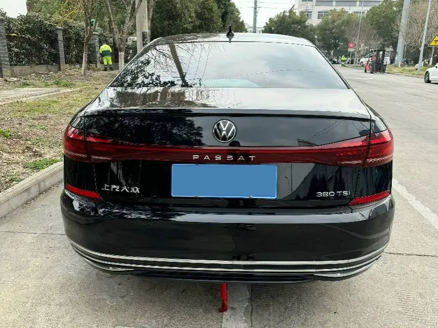 2025 Volkswagen Passat 2.0T 220HP L4 7DCT,autocango,china used car exporter,china ev exporter,chinese used car exporter,chinese used ev exporter