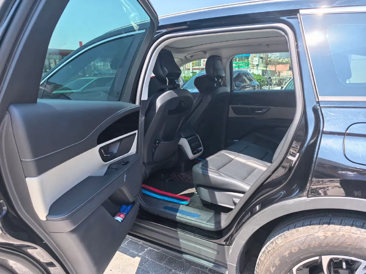 2025 Lincoln Nautilus 2.0T 261HP L4 8AT,autocango,china used car exporter,china ev exporter,chinese used car exporter,chinese used ev exporter