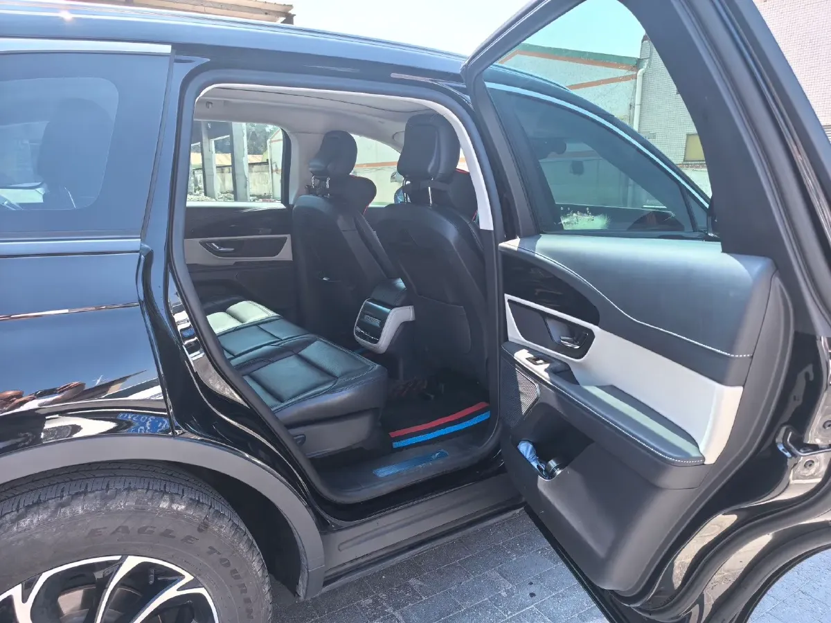 2025 Lincoln Nautilus 2.0T 261HP L4 8AT,autocango,china used car exporter,china ev exporter,chinese used car exporter,chinese used ev exporter