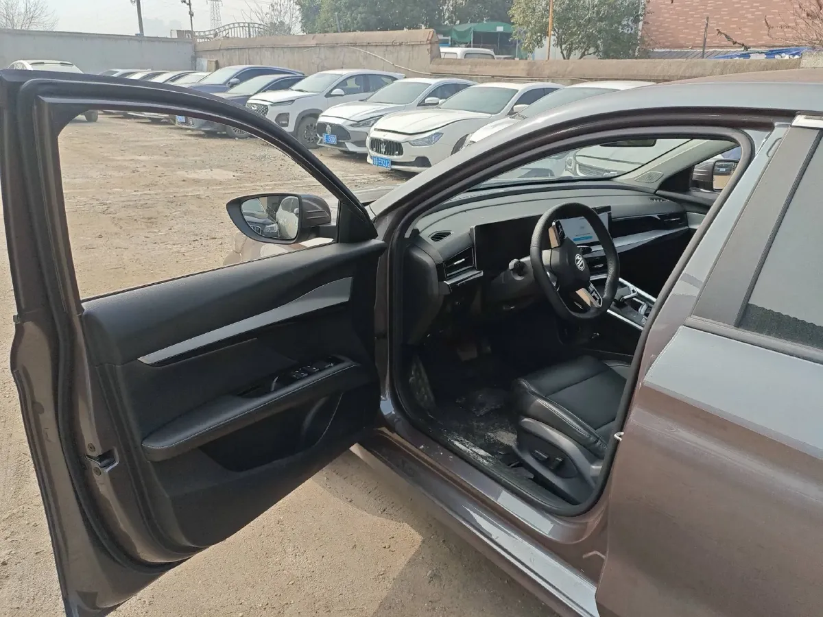 2022 MG 5 Scorpio 1.5T 181HP L4 7DCT,autocango,china used car exporter,china ev exporter,chinese used car exporter,chinese used ev exporter