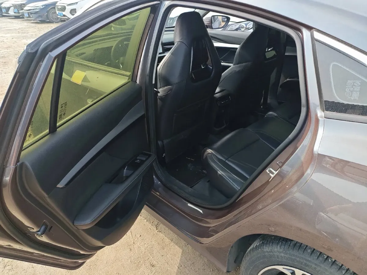 2022 MG 5 Scorpio 1.5T 181HP L4 7DCT,autocango,china used car exporter,china ev exporter,chinese used car exporter,chinese used ev exporter