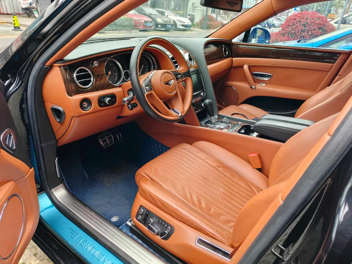 2017 Bentley Flying Spur 4.0T 528HP V8 8AT,autocango,china used car exporter,china ev exporter,chinese used car exporter,chinese used ev exporter