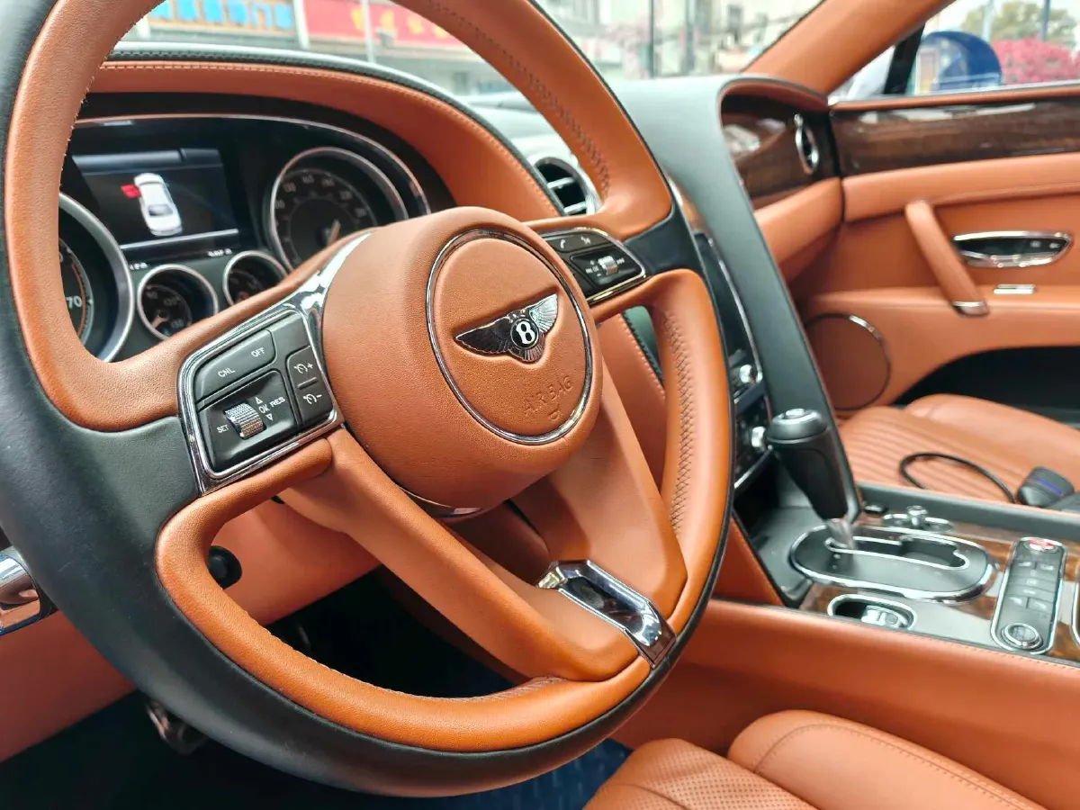 2017 Bentley Flying Spur 4.0T 528HP V8 8AT,autocango,china used car exporter,china ev exporter,chinese used car exporter,chinese used ev exporter