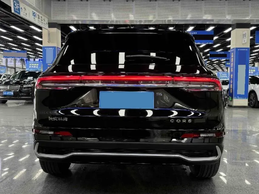 2023 Lincoln Corsair 2.0T 261HP L4 8AT,autocango,china used car exporter,china ev exporter,chinese used car exporter,chinese used ev exporter