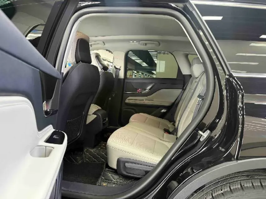 2023 Lincoln Corsair 2.0T 261HP L4 8AT,autocango,china used car exporter,china ev exporter,chinese used car exporter,chinese used ev exporter