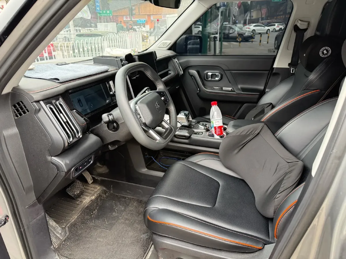 2025 MAXUS XinTu V70 2.0T 150HP L4 9AT,autocango,china used car exporter,china ev exporter,chinese used car exporter,chinese used ev exporter