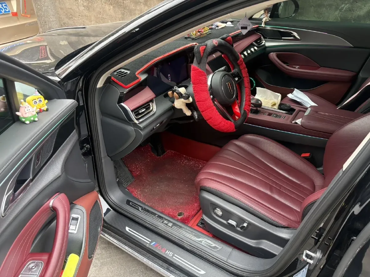 2023 HongQi H5 2.0T 224HP L4 8AT,autocango,china used car exporter,china ev exporter,chinese used car exporter,chinese used ev exporter