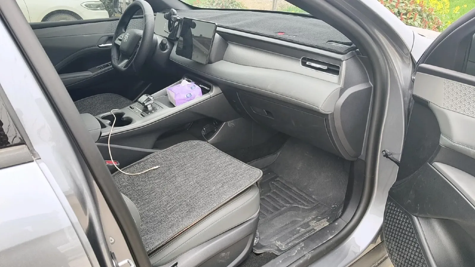 2025 BYD Qin Plus 1.5L 101HP L4 E-CVT PHEV 7.68KWH,autocango,china used car exporter,china ev exporter,chinese used car exporter,chinese used ev exporter