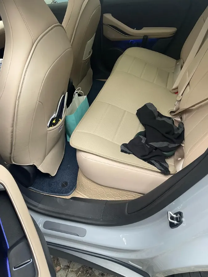 2022 JunTian HeiWuShi Youth 2.0T 203HP L4 6AT,autocango,china used car exporter,china ev exporter,chinese used car exporter,chinese used ev exporter