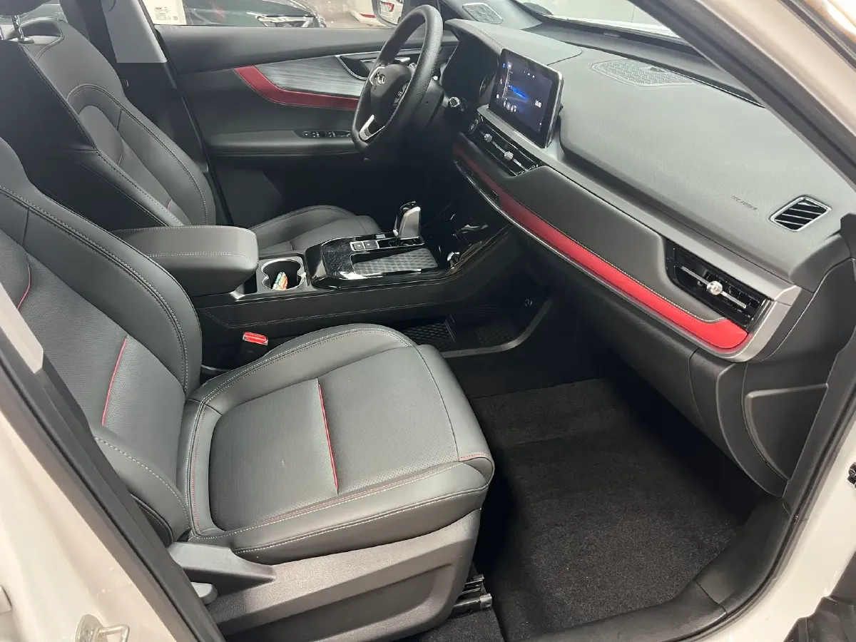 2022 Chery Tiggo 7 1.5T 156HP L4 CVT,autocango,china used car exporter,china ev exporter,chinese used car exporter,chinese used ev exporter