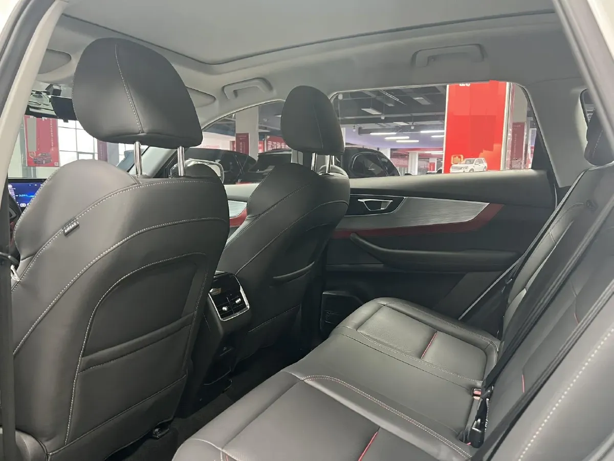 2022 Chery Tiggo 7 1.5T 156HP L4 CVT,autocango,china used car exporter,china ev exporter,chinese used car exporter,chinese used ev exporter