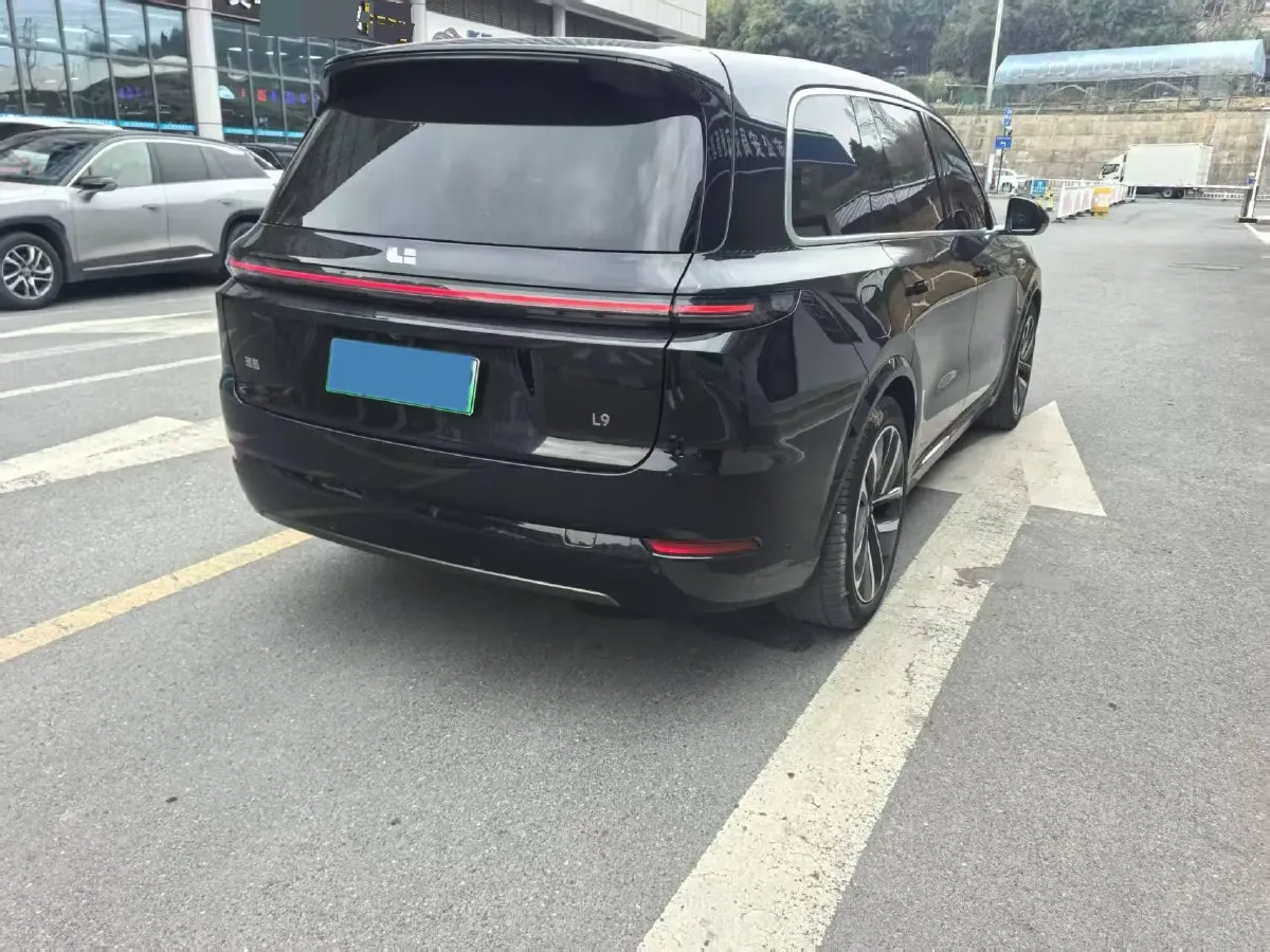 2023 Li L9 Range Extended 154HP REEV 42.6KWH,autocango,china used car exporter,china ev exporter,chinese used car exporter,chinese used ev exporter