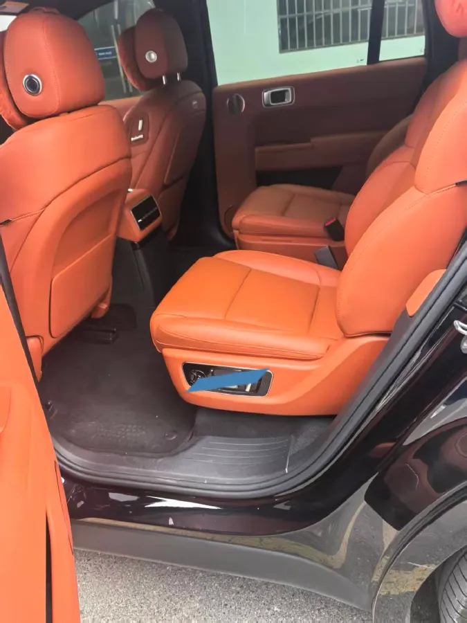 2023 Li L9 Range Extended 154HP REEV 42.6KWH,autocango,china used car exporter,china ev exporter,chinese used car exporter,chinese used ev exporter