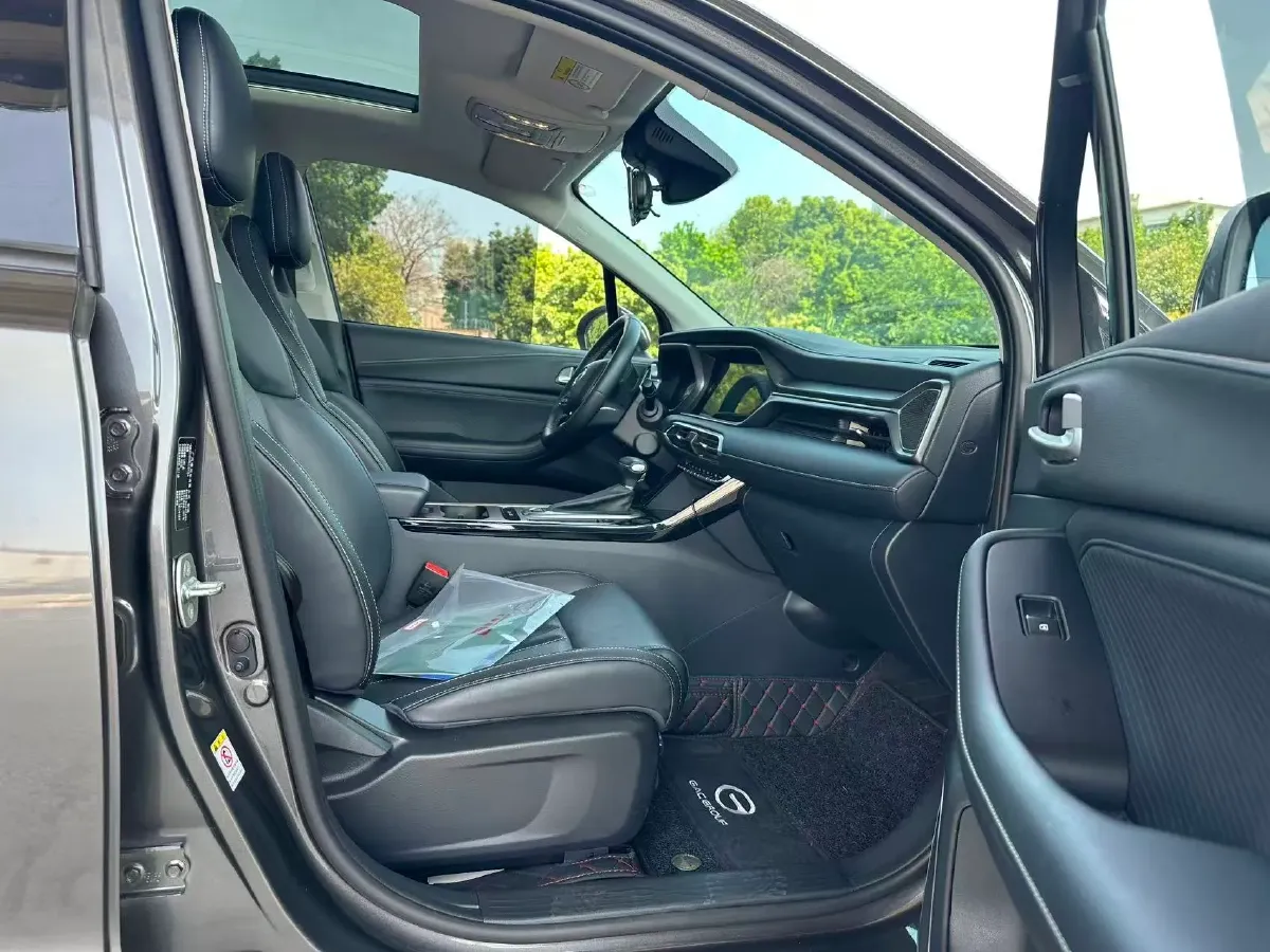 2022 GAC Trumpchi GS4 1.5T 169HP L4 6AT,autocango,china used car exporter,china ev exporter,chinese used car exporter,chinese used ev exporter