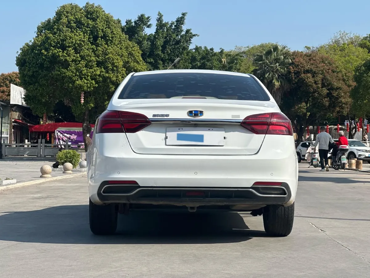 2018 Geely Emgrand 1.5L 109HP L4 5MT,autocango,china used car exporter,china ev exporter,chinese used car exporter,chinese used ev exporter