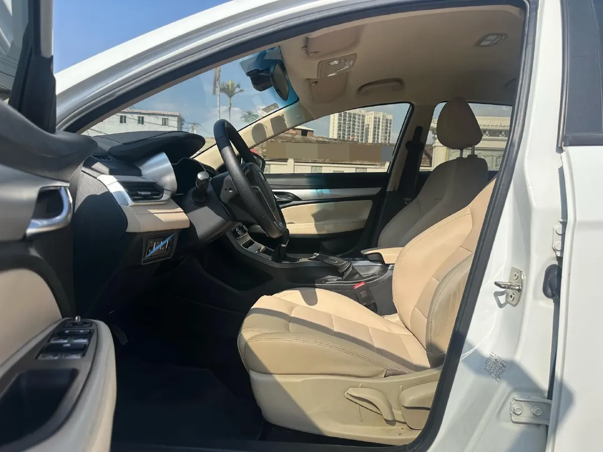 2018 Geely Emgrand 1.5L 109HP L4 5MT,autocango,china used car exporter,china ev exporter,chinese used car exporter,chinese used ev exporter