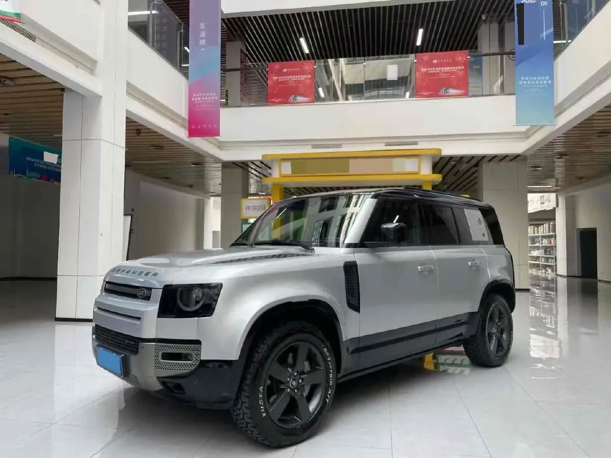 2022 Land Rover Defender 3.0T 400HP L6 8AT,autocango,china used car exporter,china ev exporter,chinese used car exporter,chinese used ev exporter