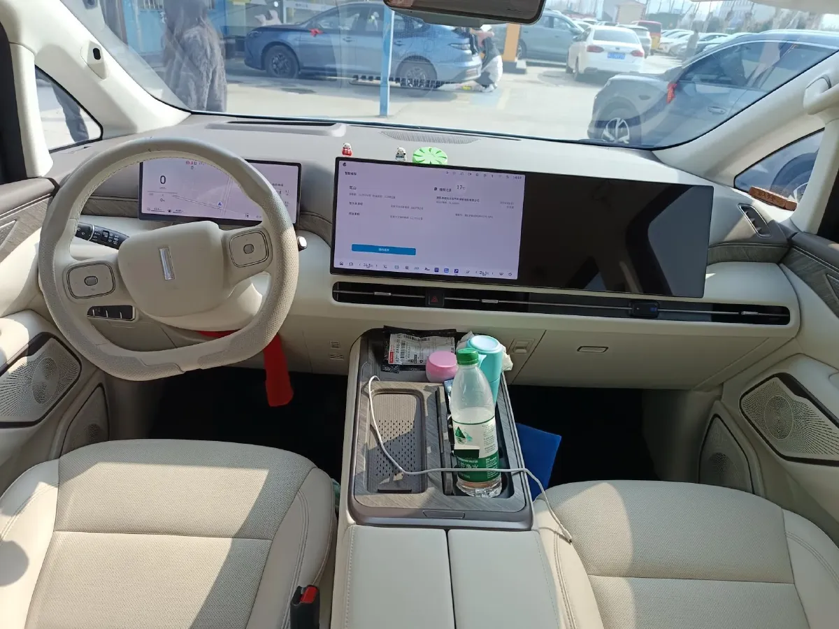 2025 WEY HighMountain 1.5T 170HP L4 4DHT PHEV,autocango,china used car exporter,china ev exporter,chinese used car exporter,chinese used ev exporter