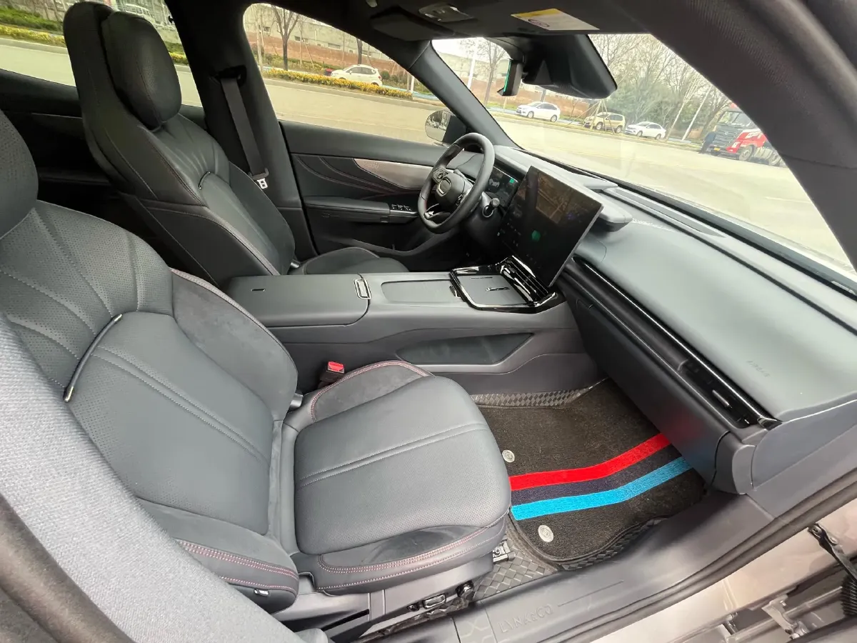 2026 LYNK&CO 07 EM-P 1.5T 163HP L4 3DHT PHEV,autocango,china used car exporter,china ev exporter,chinese used car exporter,chinese used ev exporter