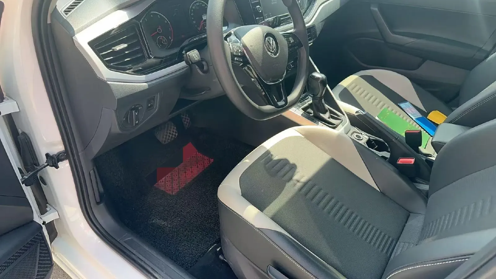 2019 Volkswagen Polo 1.5L 113HP L4 6AT,autocango,china used car exporter,china ev exporter,chinese used car exporter,chinese used ev exporter