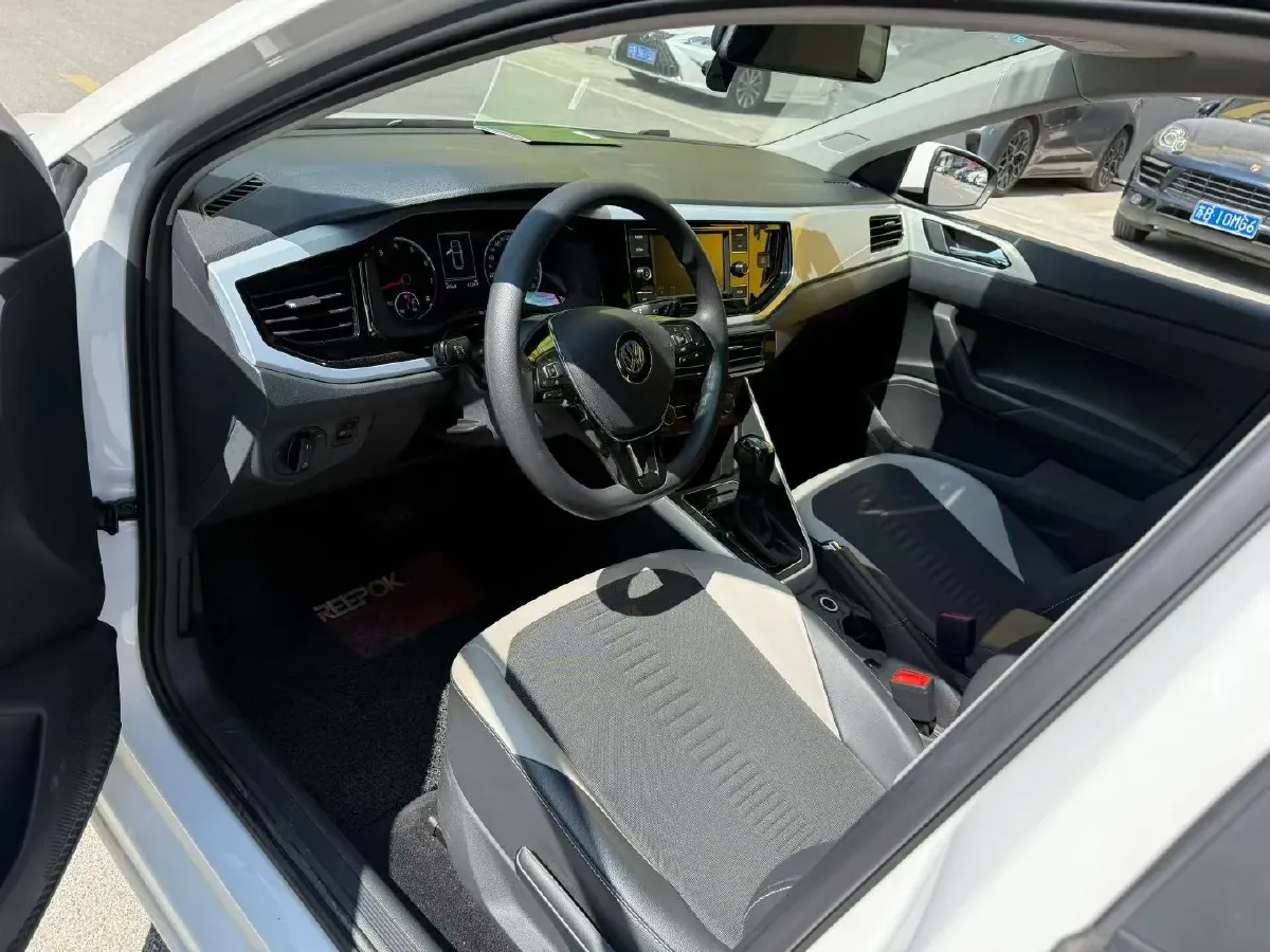 2019 Volkswagen Polo 1.5L 113HP L4 6AT,autocango,china used car exporter,china ev exporter,chinese used car exporter,chinese used ev exporter