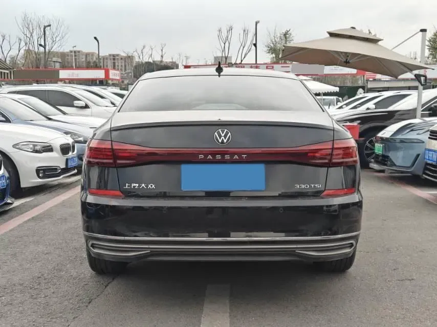 2023 Volkswagen Passat 2.0T 186HP L4 7DCT,autocango,china used car exporter,china ev exporter,chinese used car exporter,chinese used ev exporter