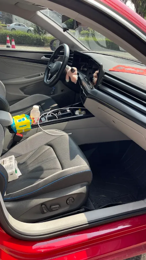 2022 Skoda Superb 2.0T 186HP L4 7DCT,autocango,china used car exporter,china ev exporter,chinese used car exporter,chinese used ev exporter