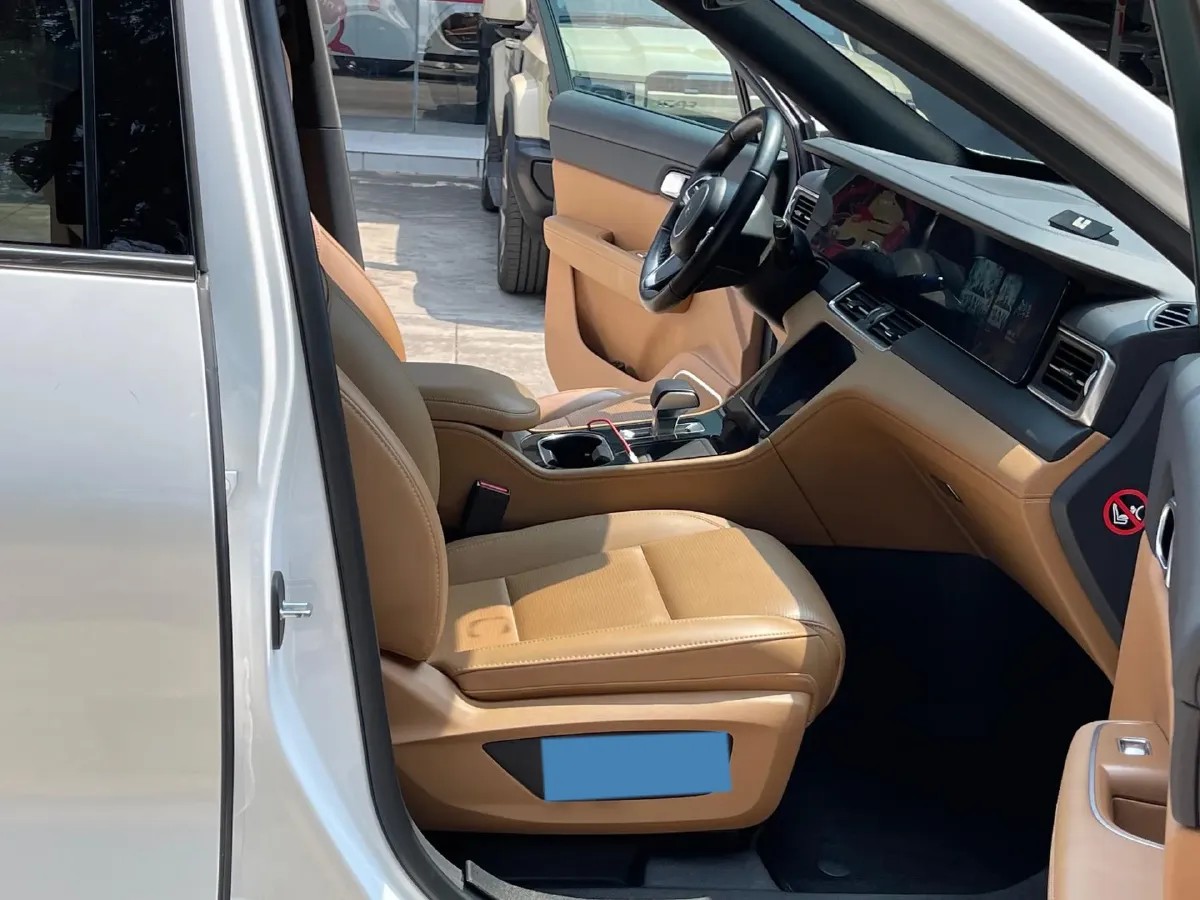 2021 Li ONE Range Extended 131HP REEV 40.5KWH,autocango,china used car exporter,china ev exporter,chinese used car exporter,chinese used ev exporter