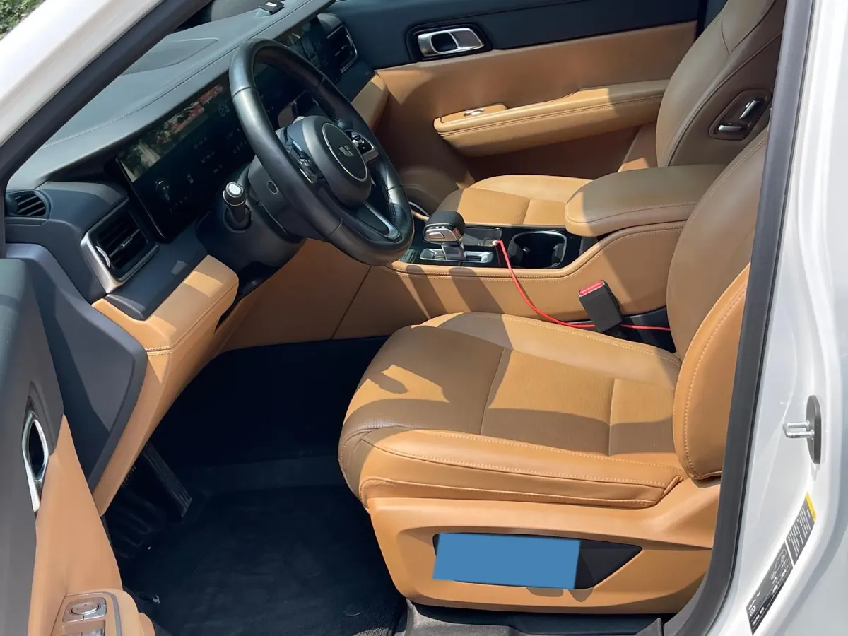 2021 Li ONE Range Extended 131HP REEV 40.5KWH,autocango,china used car exporter,china ev exporter,chinese used car exporter,chinese used ev exporter