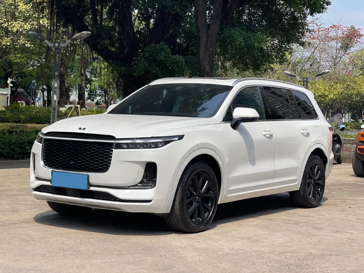 2021 Li ONE Range Extended 131HP REEV 40.5KWH,autocango,china used car exporter,china ev exporter,chinese used car exporter,chinese used ev exporter